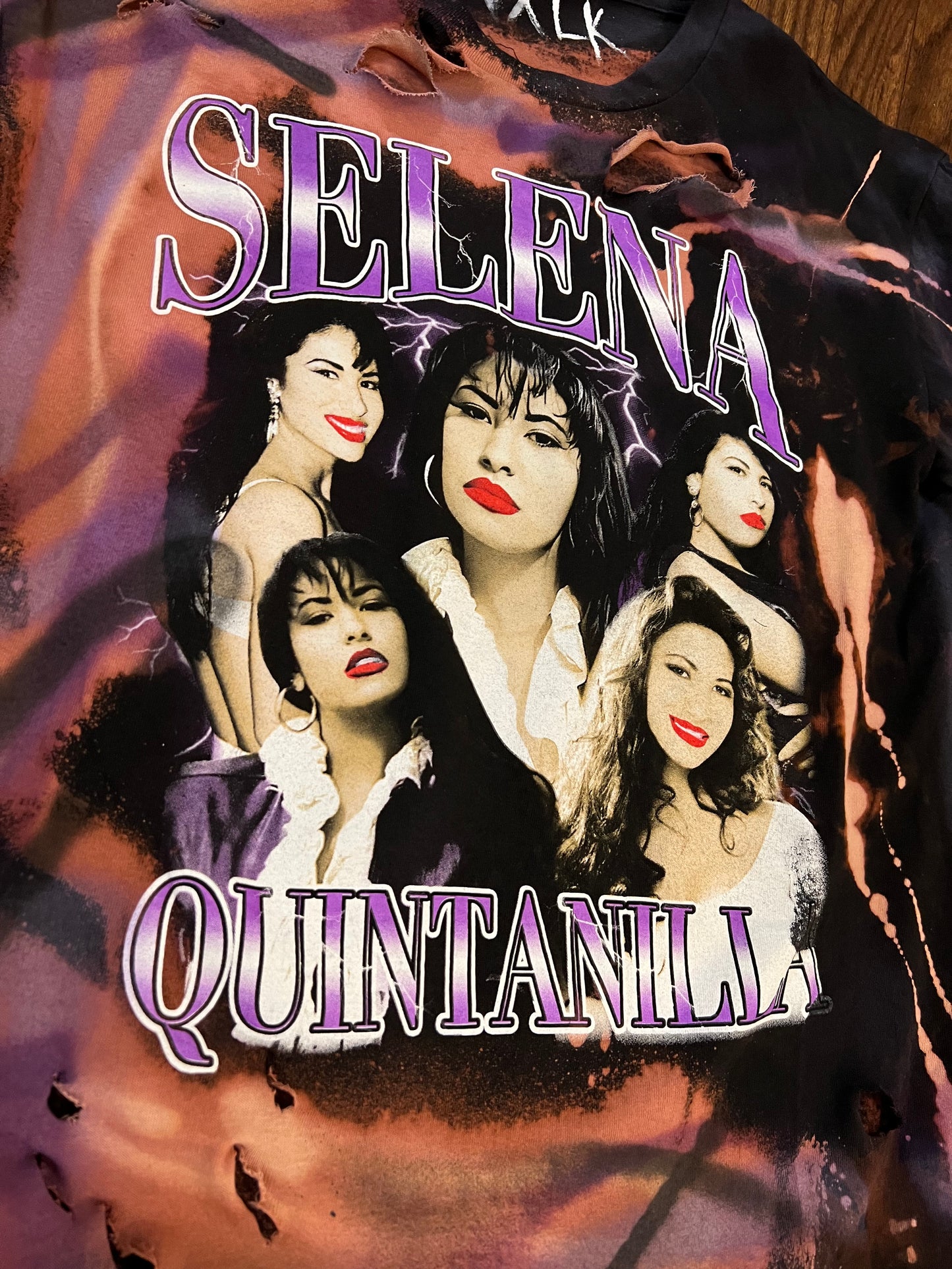 SELENA “EXTRA” DESTROYED TEE